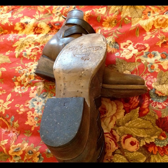 ❌. SOLD. ❌. 🔥 Freebird Shoes 💥 - Picture 5 of 7